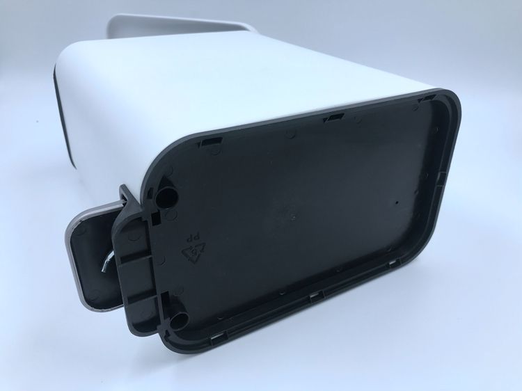 2024 Populäres Modell Schmaler rechteckiger rechteckiger Stil Raum sparen Eisenstaubsaute Pedal Badezimmer Staubbewohner